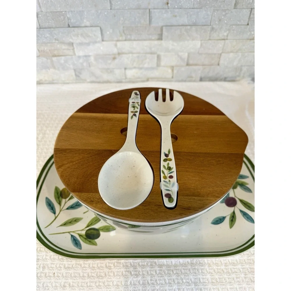 Better Homes & Gardens Olive Grove Salad Bowl Tray Wood Lid Utensils 5 Pc Set